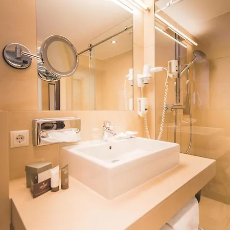 Hotel Enzian 4*